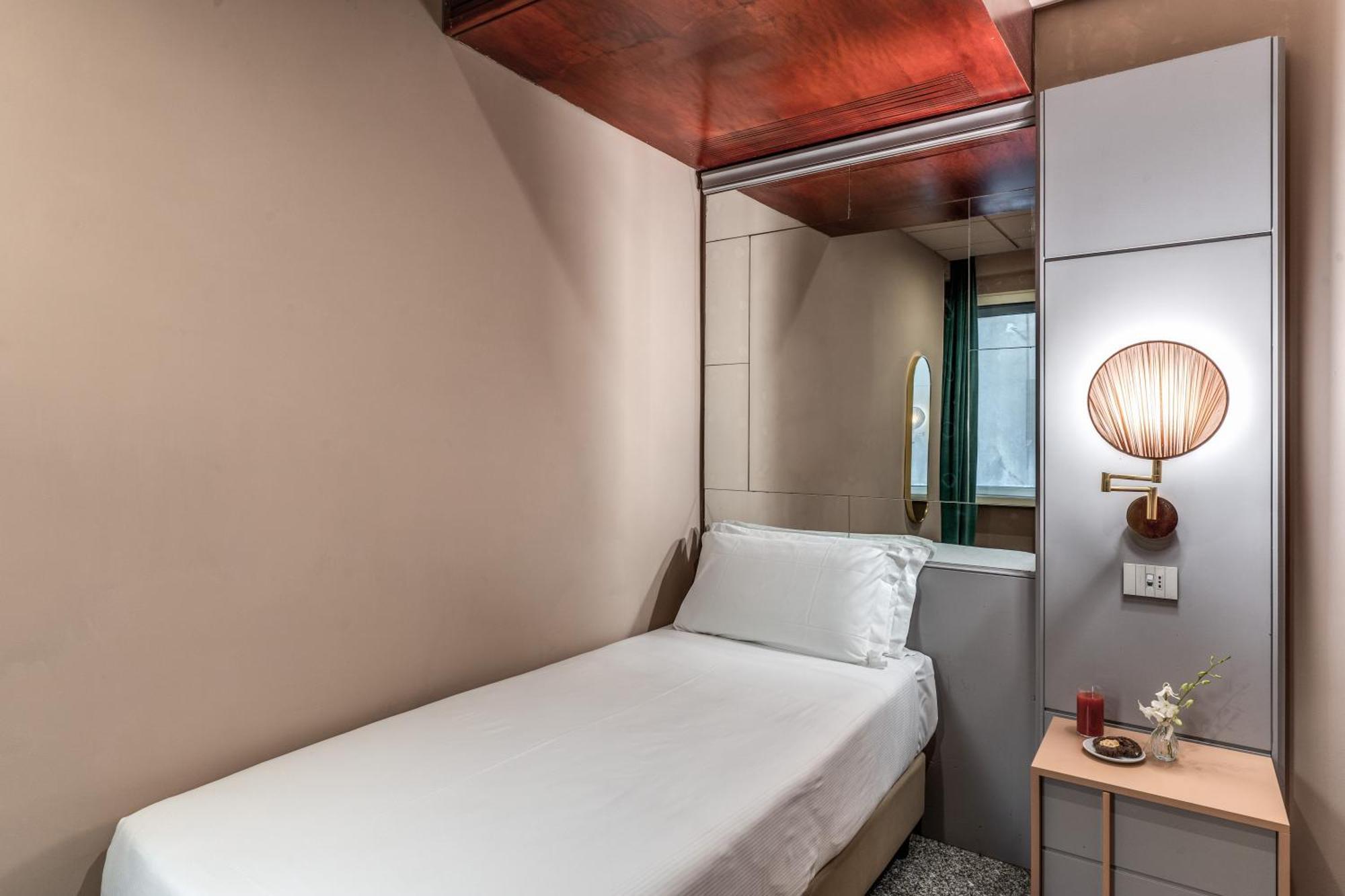 Single Room,1636004939:JPEG