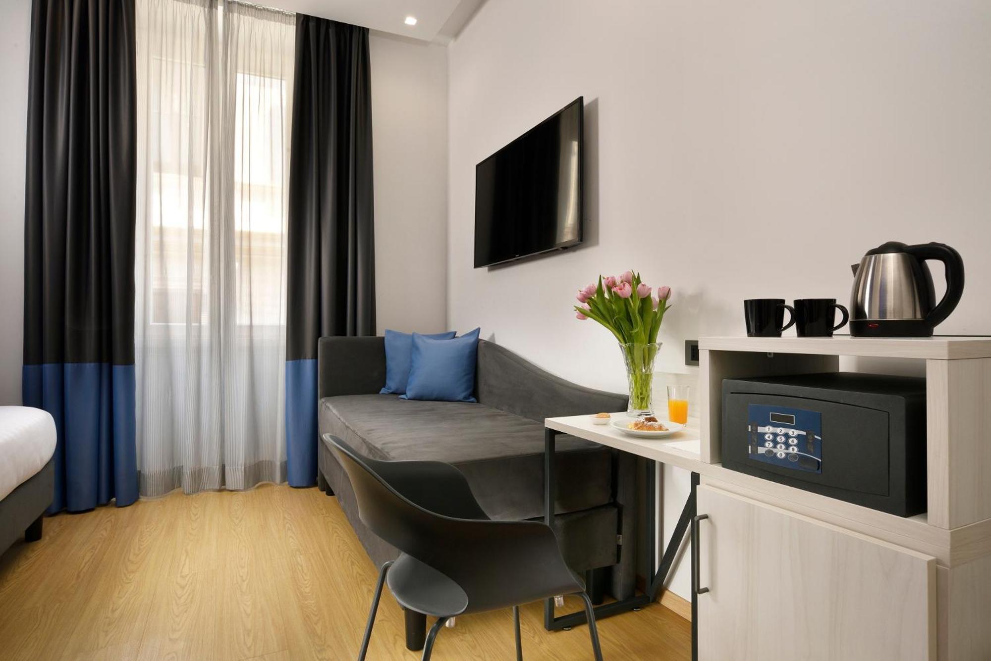 Superior Triple Room