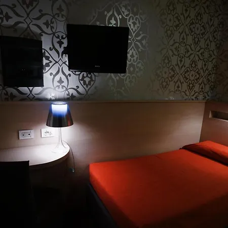 Hotel Appia 442-3