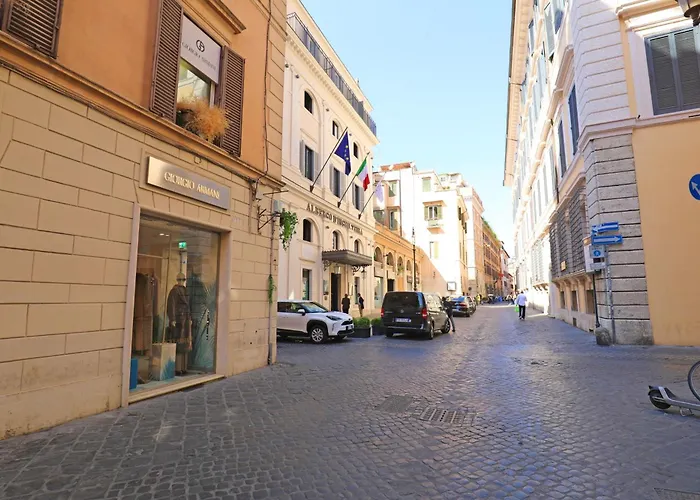 rooms Condotti
