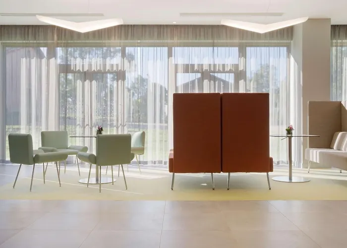 Hampton By Hilton East
