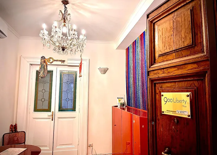 900 Liberty Rooms